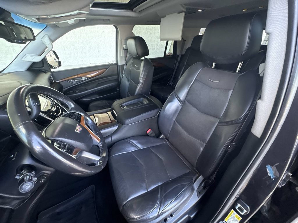 Used 2016 Cadillac Escalade Luxury AWD/4WD image 20