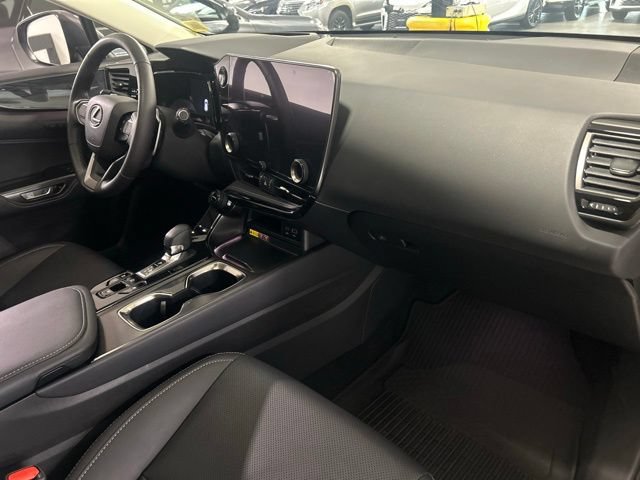 Used 2024 Lexus NX 350h AWD image 33