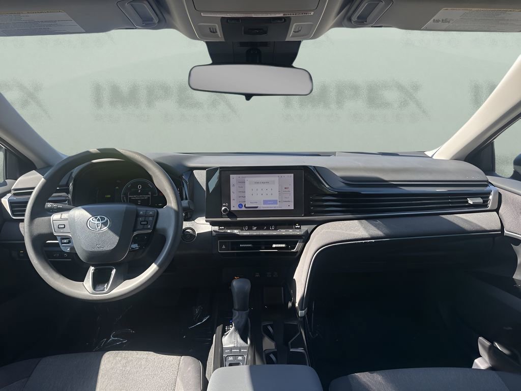 Used 2025 Toyota Camry LE image 11