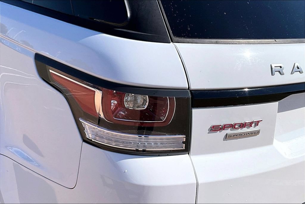 Used 2016 Land Rover Range Rover Sport Supercharged AWD/4WD image 29