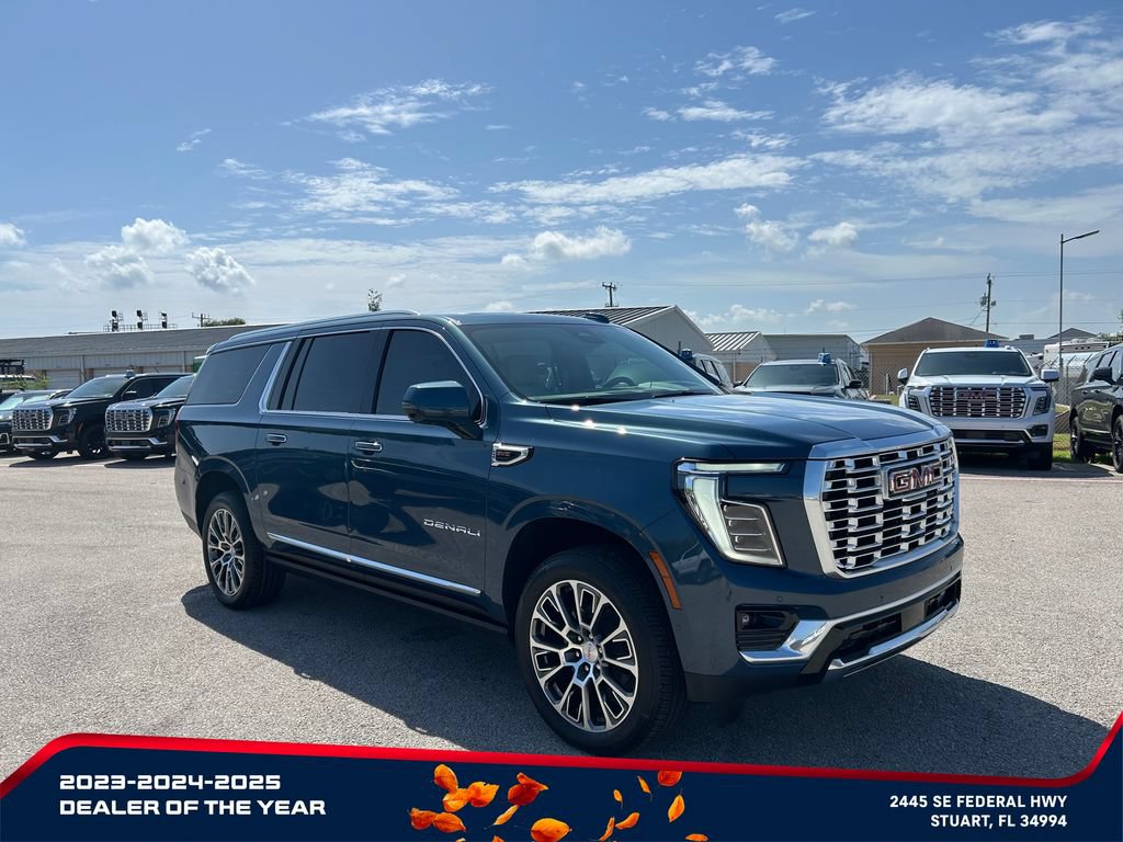 New 2026 GMC Yukon XL Denali w/ Denali Reserve Package AWD/4WD image 2