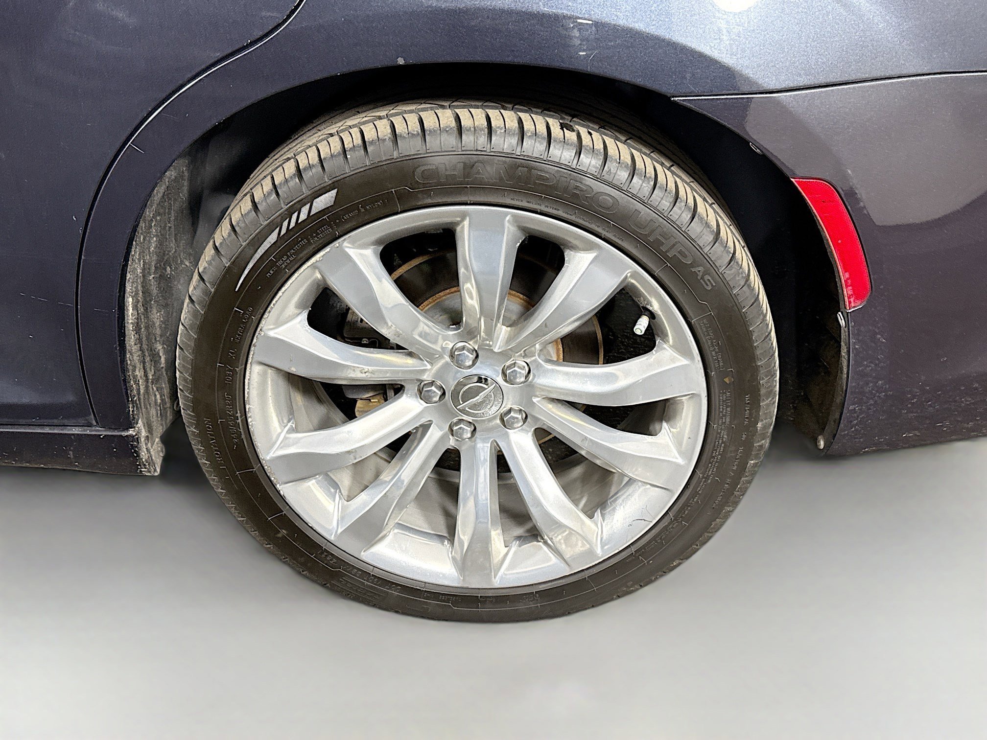 Used 2018 Chrysler 300 Limited image 37