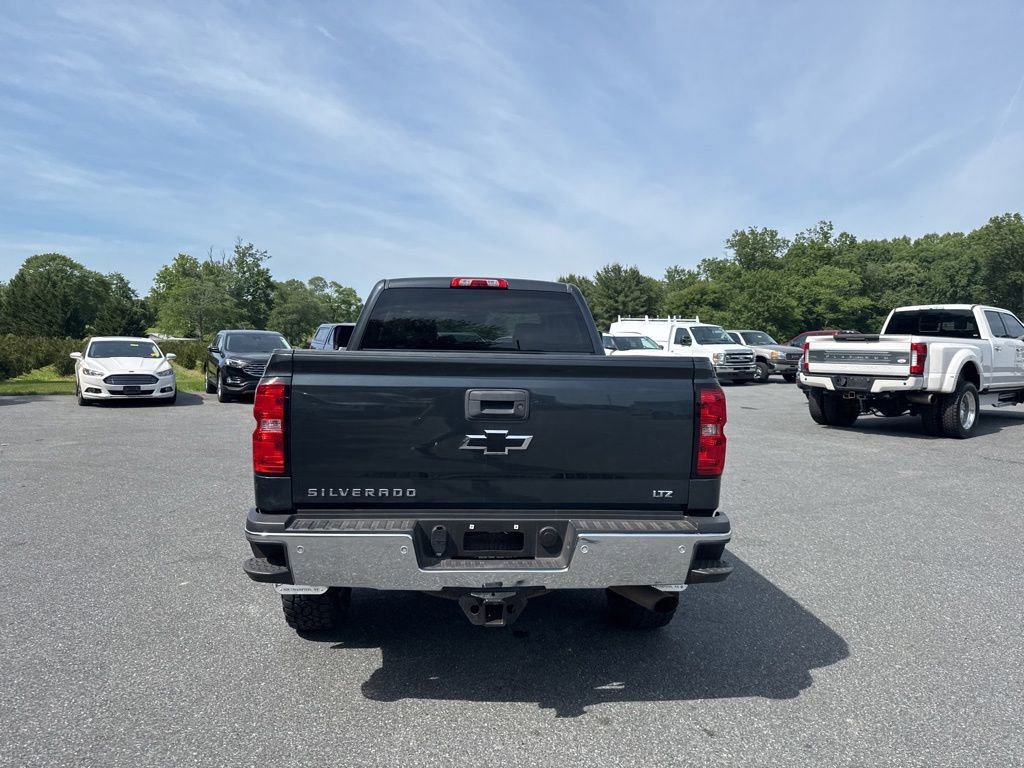 Used 2019 Chevrolet Silverado 3500 LTZ w/ LTZ Plus Package AWD/4WD image 5