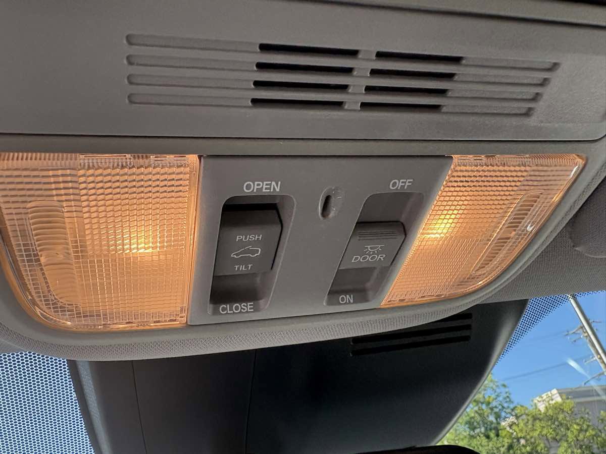 Used 2017 Honda CR-V EX image 33