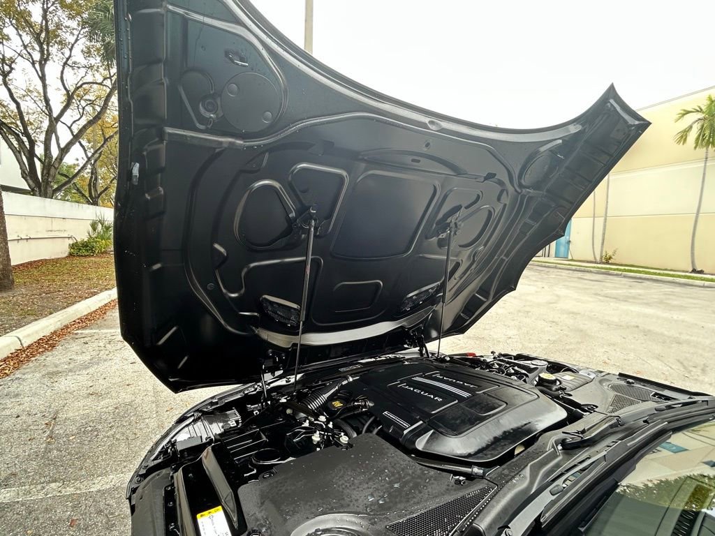 Used 2024 Jaguar F-TYPE R-Dynamic image 30