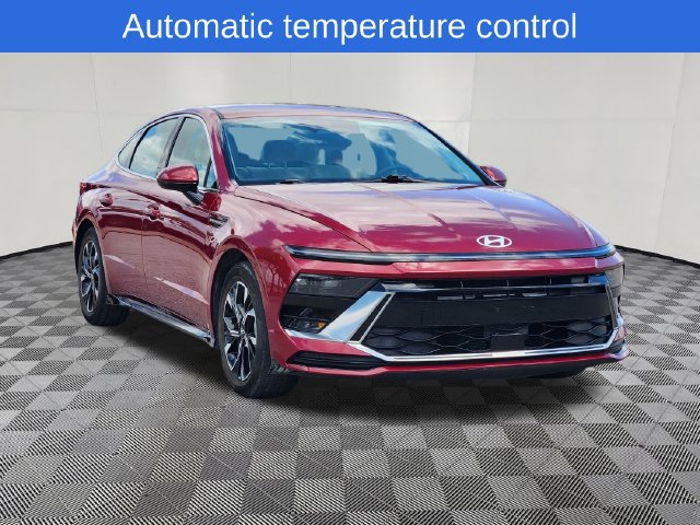 Used 2024 Hyundai Sonata SEL FWD image 2