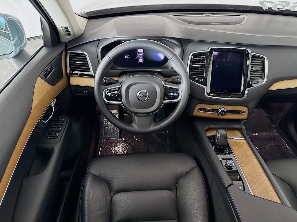 Certified 2023 Volvo XC90 B6 Plus w/ Protection Package Premier AWD/4WD image 24