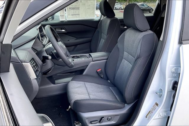 New 2026 Nissan Rogue SV FWD image 7
