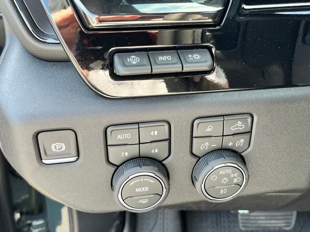 New 2026 Chevrolet Silverado 2500 ZR2 image 33