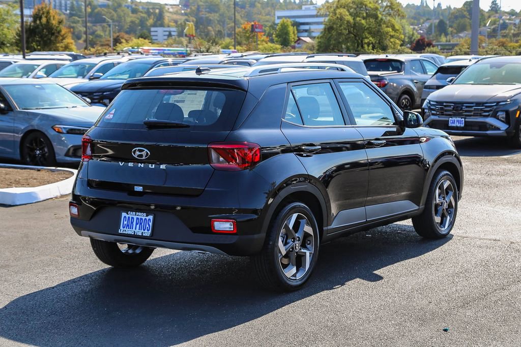 Certified 2026 Hyundai Venue SEL FWD image 9