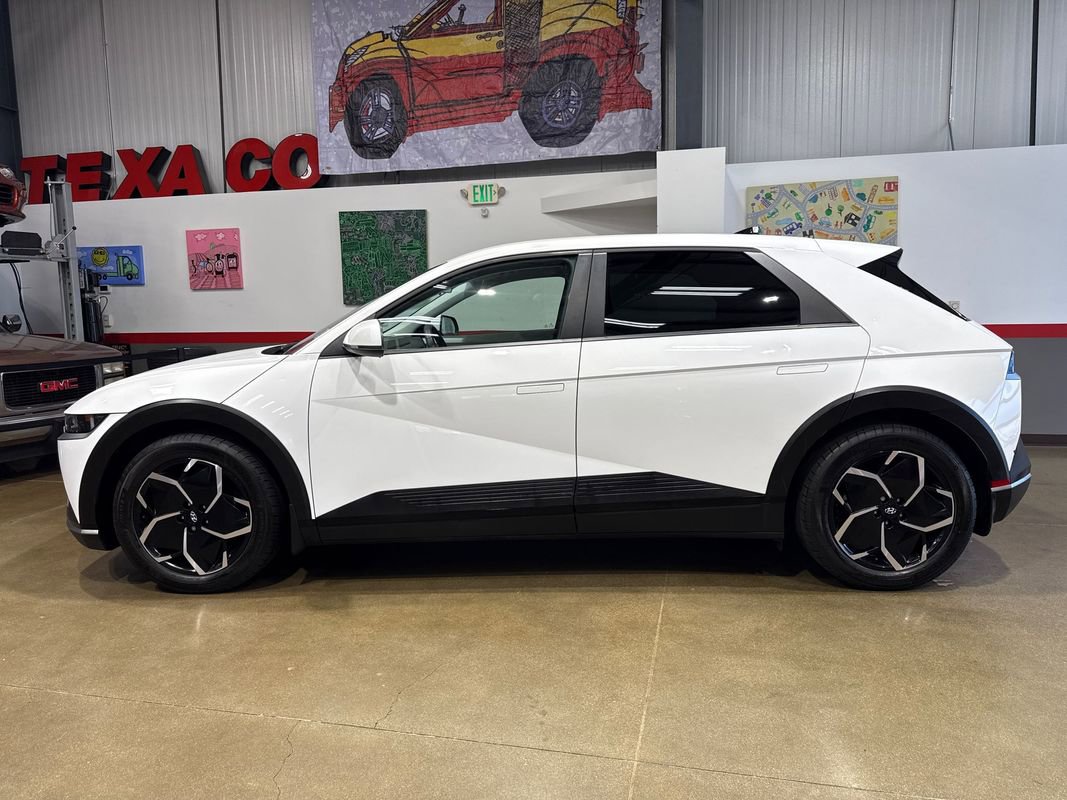 Used 2024 Hyundai Ioniq 5 SE image 6