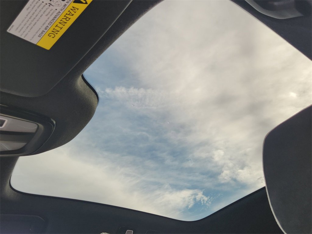 Used 2023 Volvo C40 P8 Recharge Ultimate w/ Protection Package Premier image 19