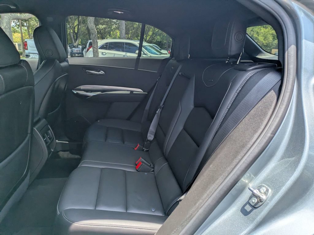 Certified 2024 Cadillac XT4 Premium Luxury FWD image 17