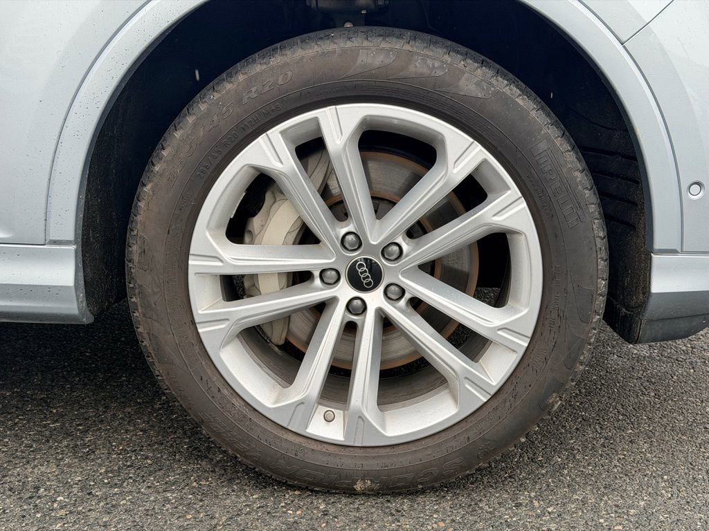 Certified 2025 Audi Q7 3.0T Premium Plus image 25