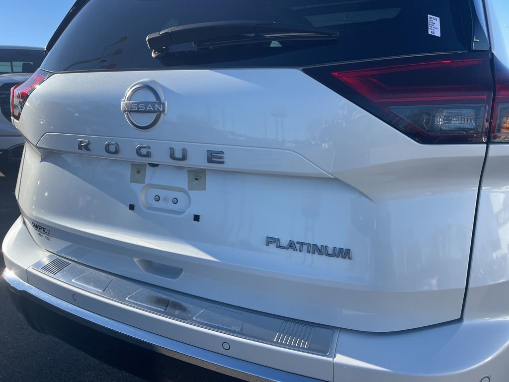 Used 2024 Nissan Rogue Platinum w/ Platinum Premium Package image 33