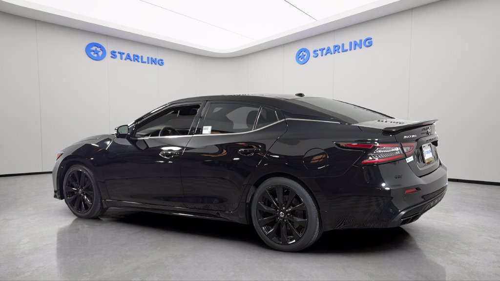 Used 2022 Nissan Maxima SR w/ Sport Mat Group FWD image 5