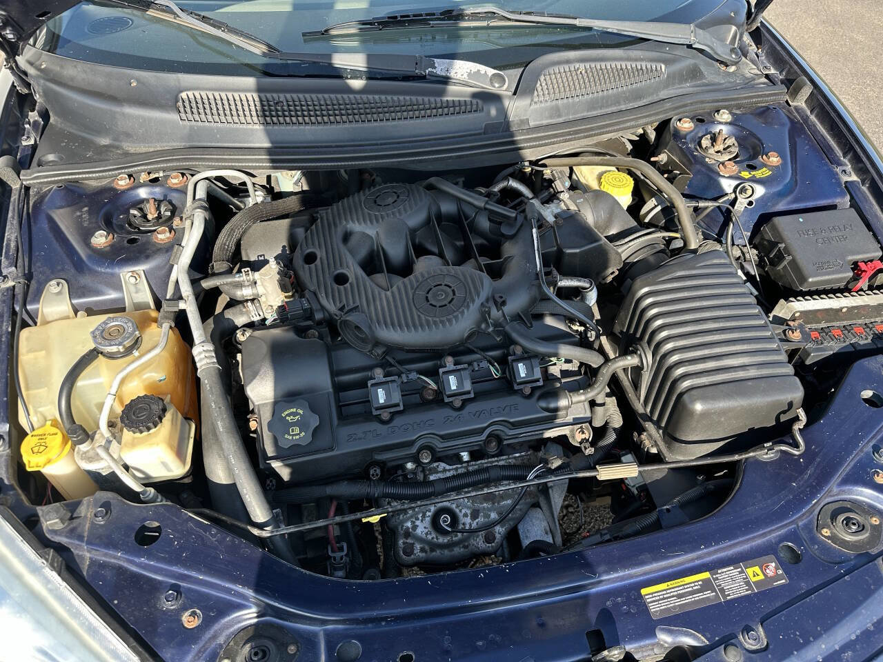 Used 2005 Chrysler Sebring Limited image 16