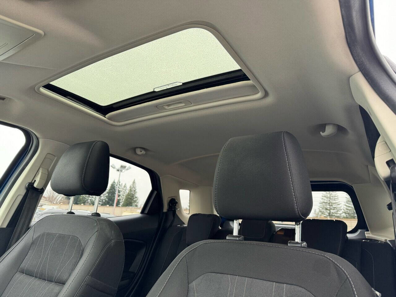 Used 2018 Ford EcoSport SE w/ SE Convenience Package FWD image 19
