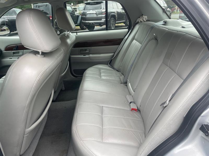 Used 2003 Mercury Grand Marquis LSE RWD image 11
