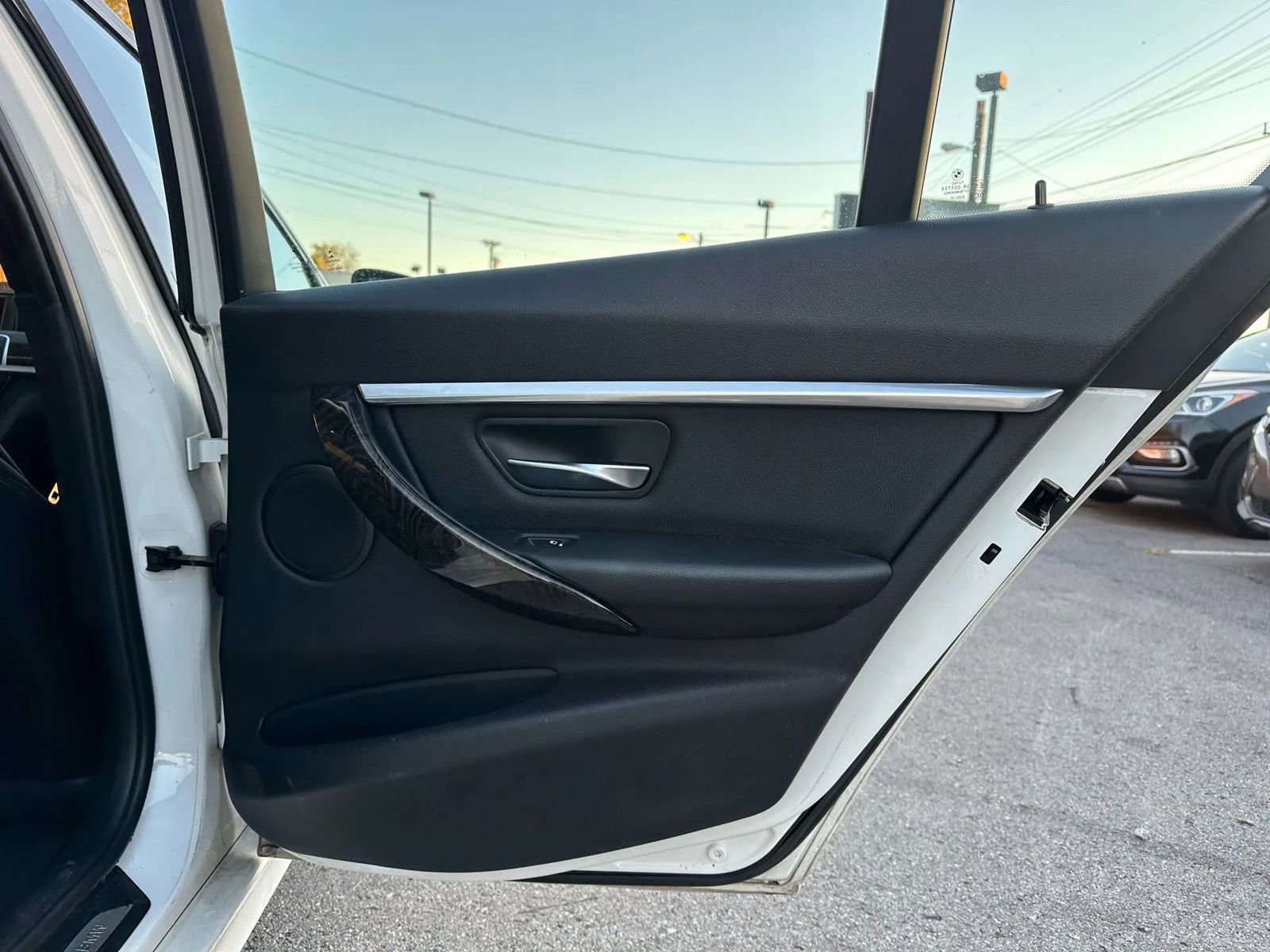 Used 2016 BMW 328i Sedan RWD image 9