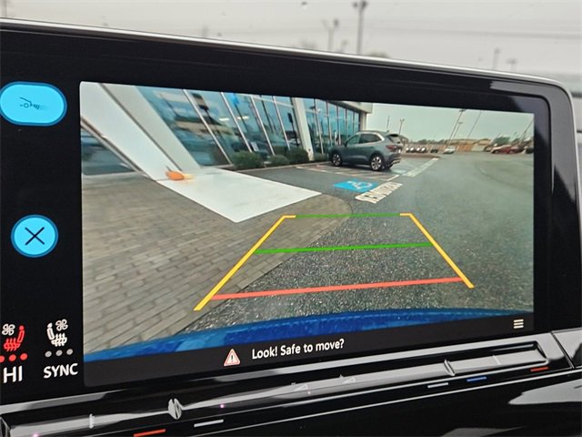 Certified 2025 Volkswagen Atlas Cross Sport SE image 22