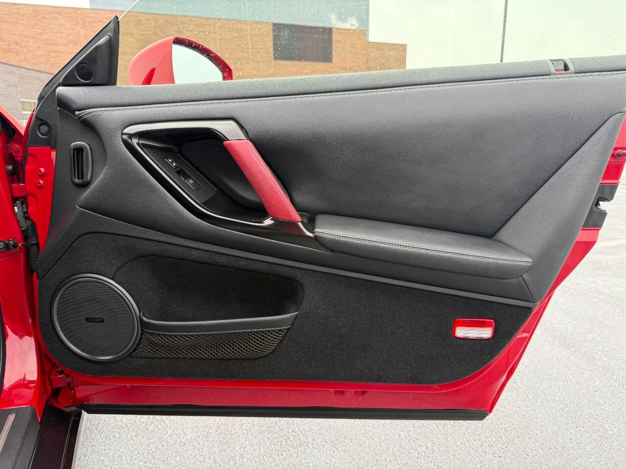 Used 2015 Nissan GT-R Black Edition image 19