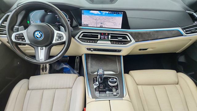 Used 2022 BMW X5 xDrive45e w/ M Sport Package image 36