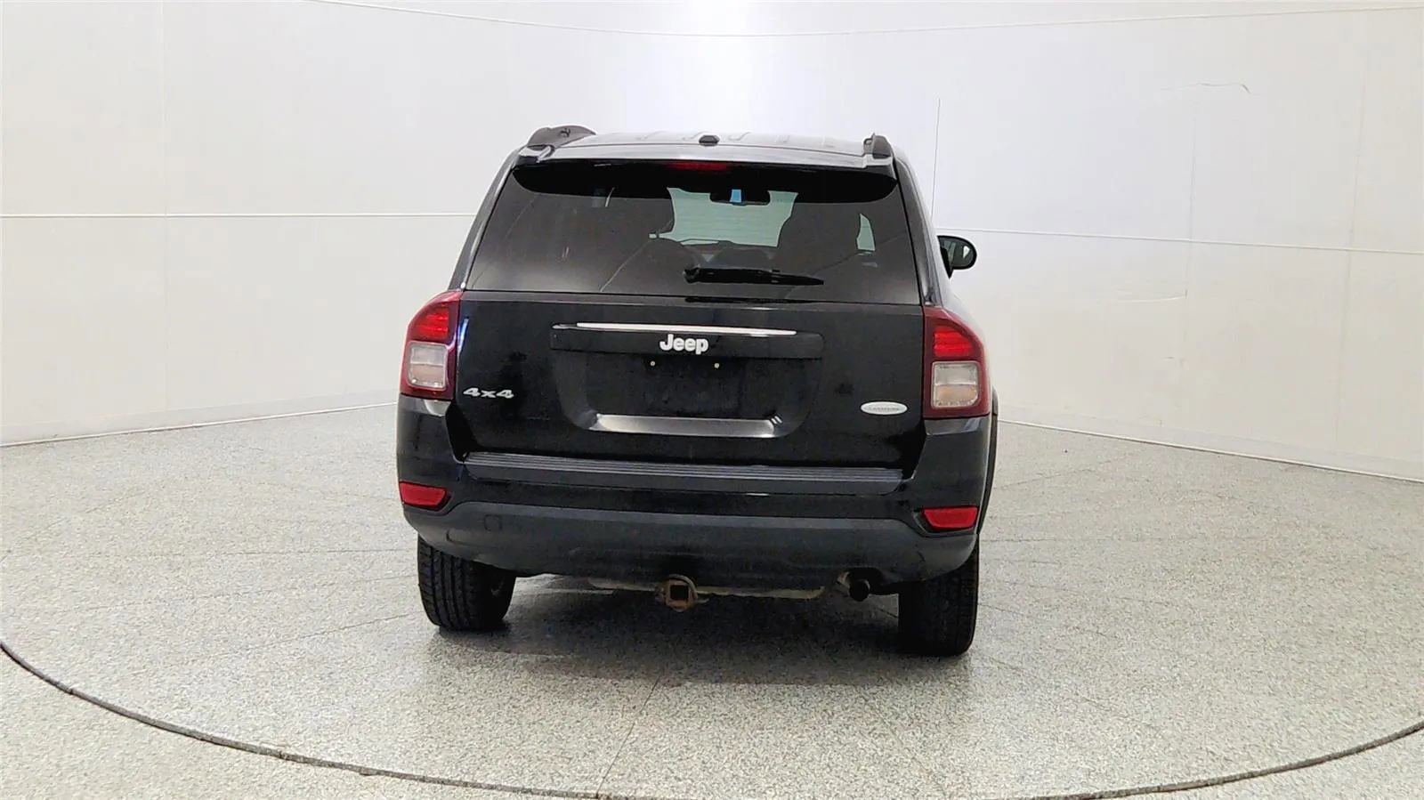 Used 2017 Jeep Compass Latitude image 6