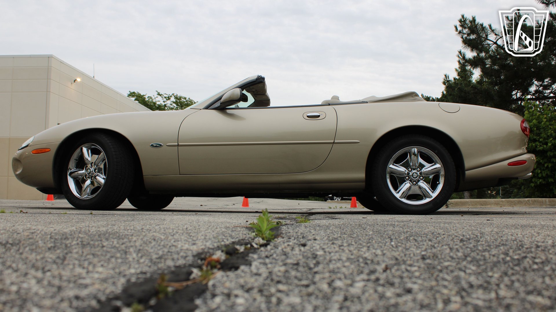 Used 1999 Jaguar XK8 Convertible RWD image 24