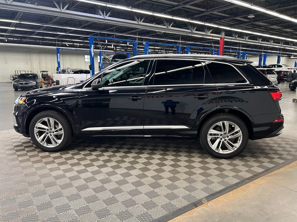 Used 2020 Audi Q7 3.0T Premium Plus w/ Premium Plus Package AWD/4WD image 8