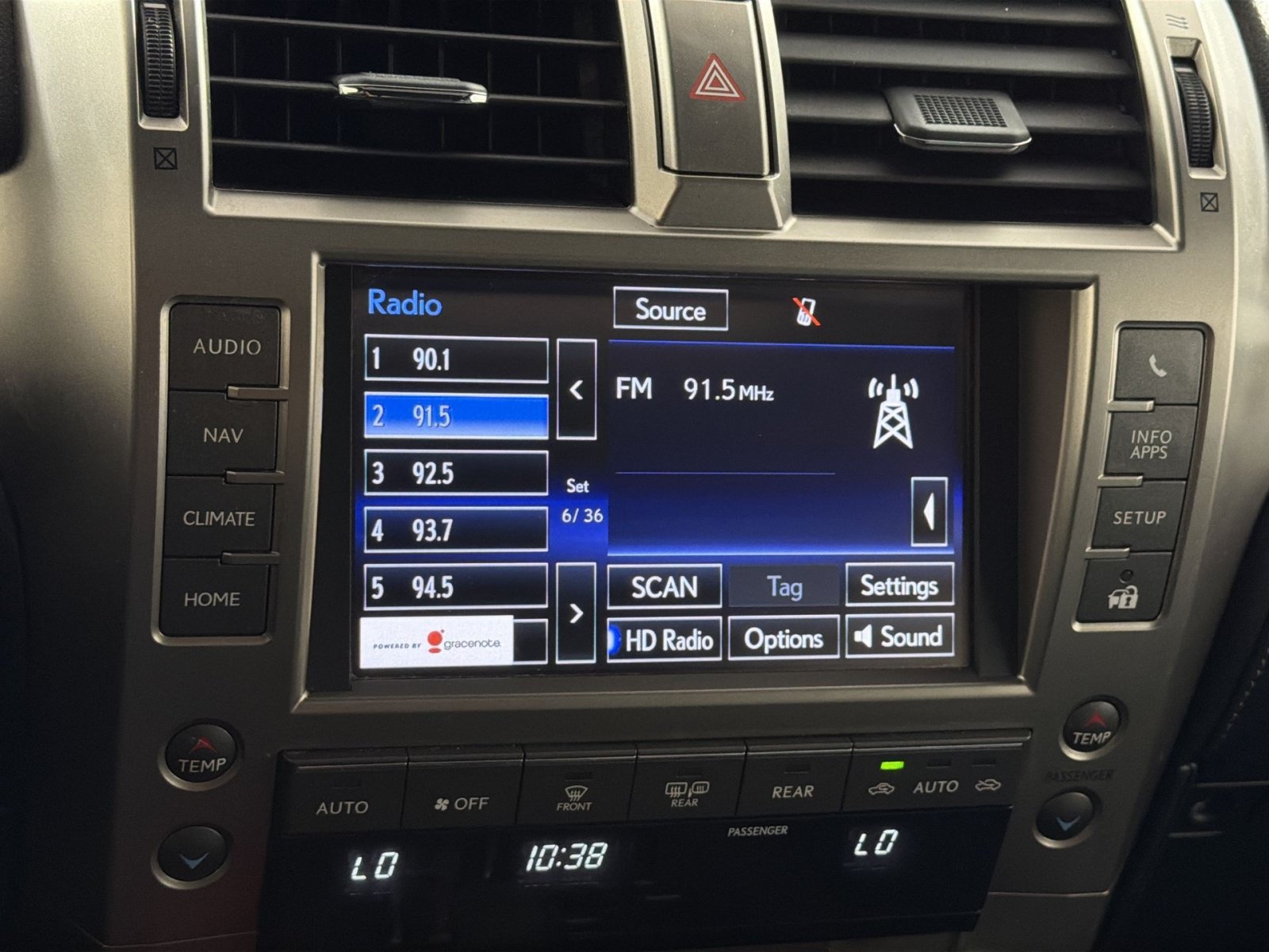 Used 2020 Lexus GX 460 Premium w/ Premium Package AWD/4WD image 18