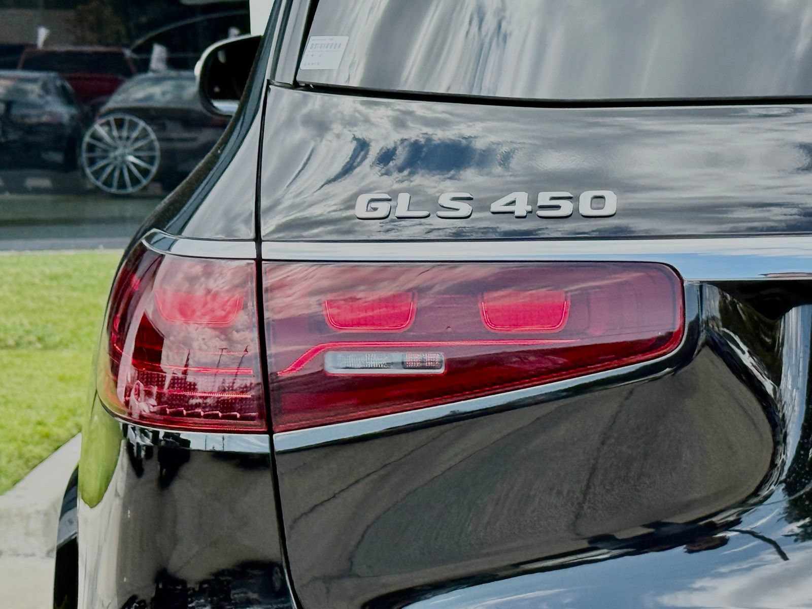 Used 2026 Mercedes-Benz GLS 450 4MATIC image 11
