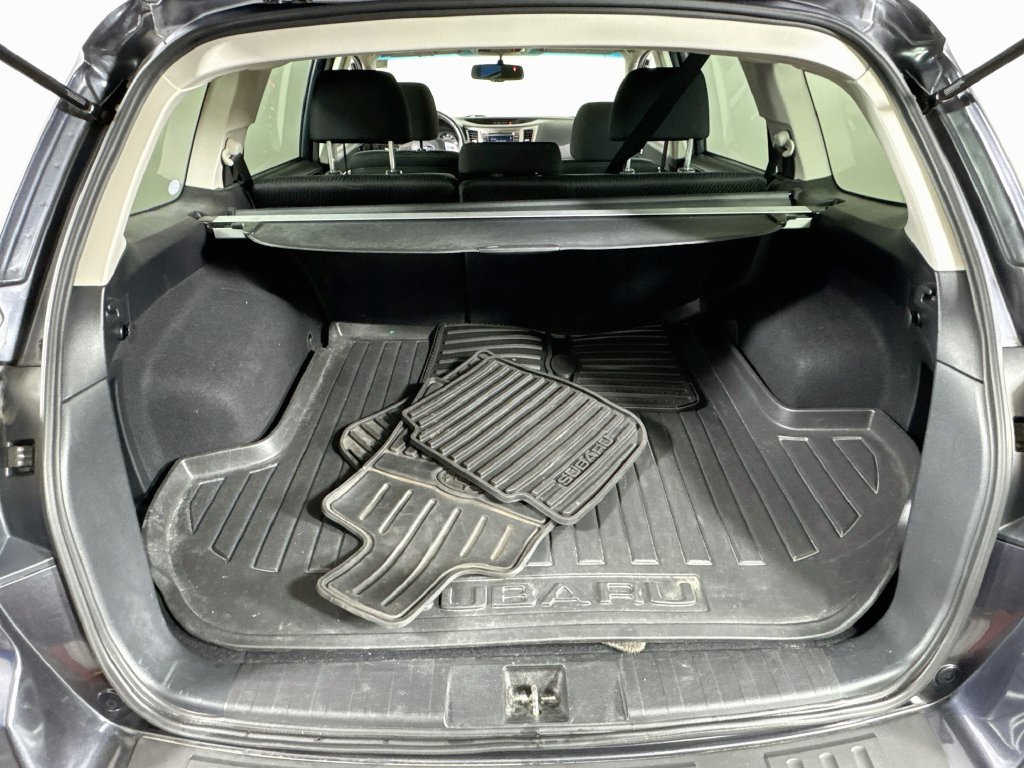 Used 2012 Subaru Outback 2.5i Premium w/ All-Weather Pkg AWD/4WD image 26