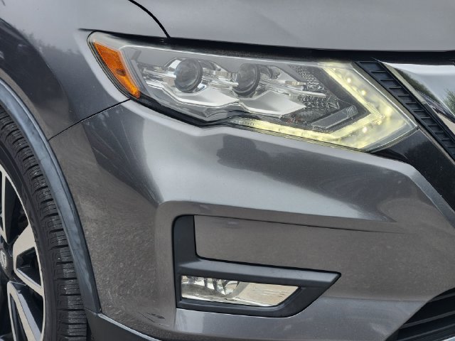 Used 2018 Nissan Rogue SL w/ Premium Package FWD image 10