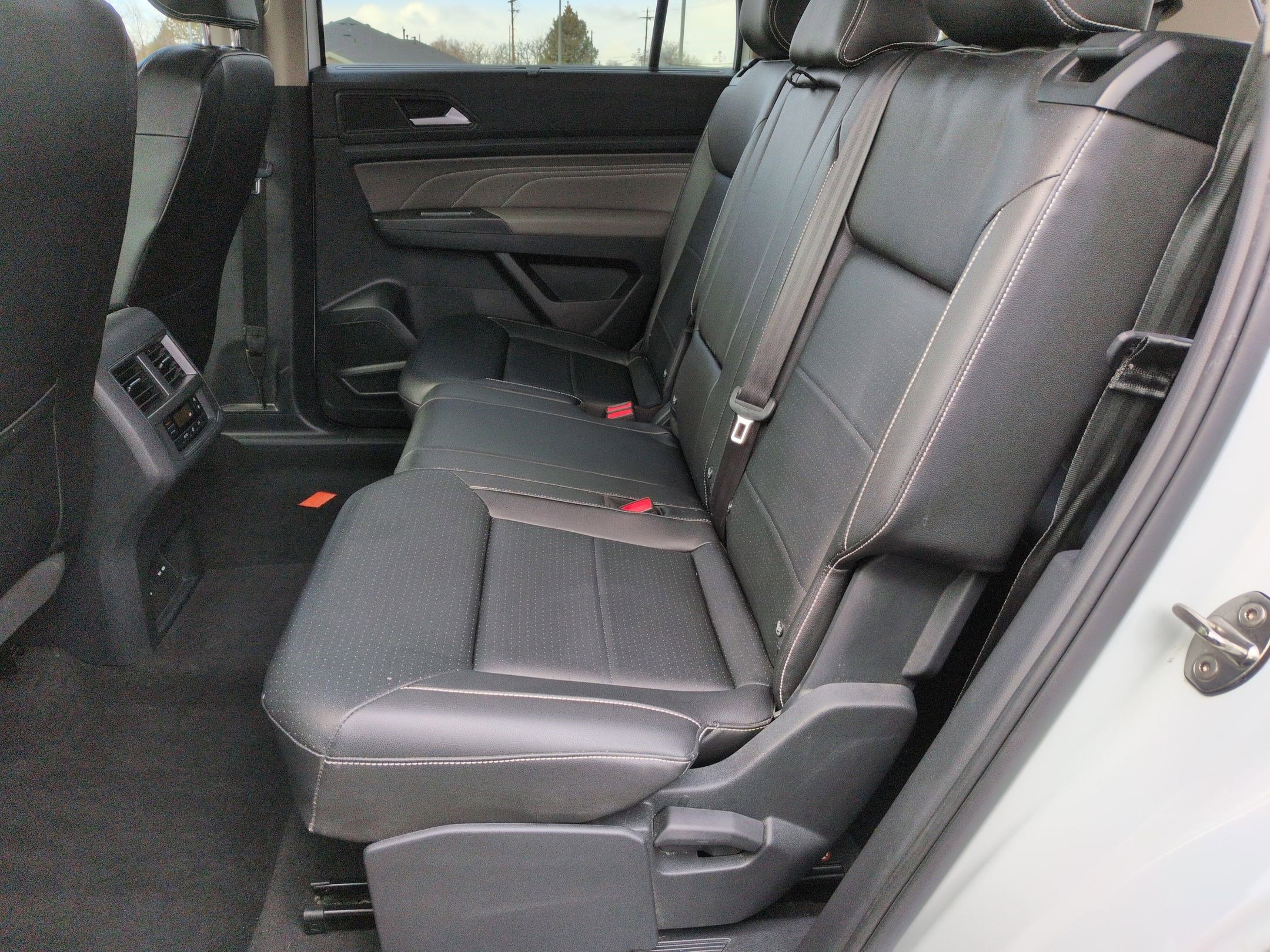 Used 2023 Volkswagen Atlas SE image 29