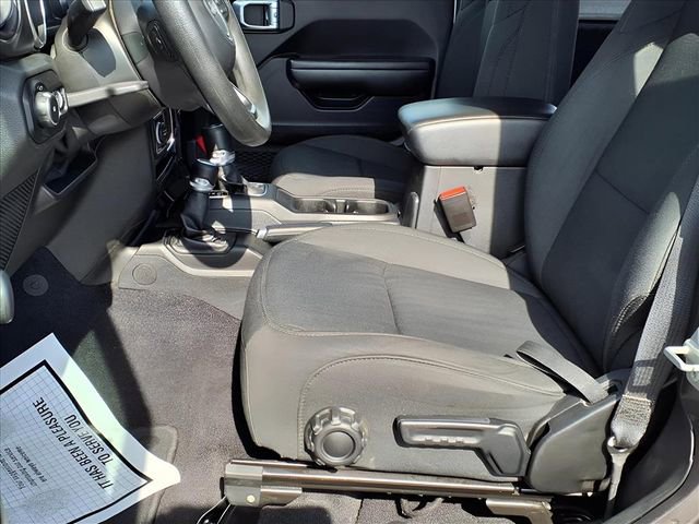 Used 2021 Jeep Wrangler Sport image 15