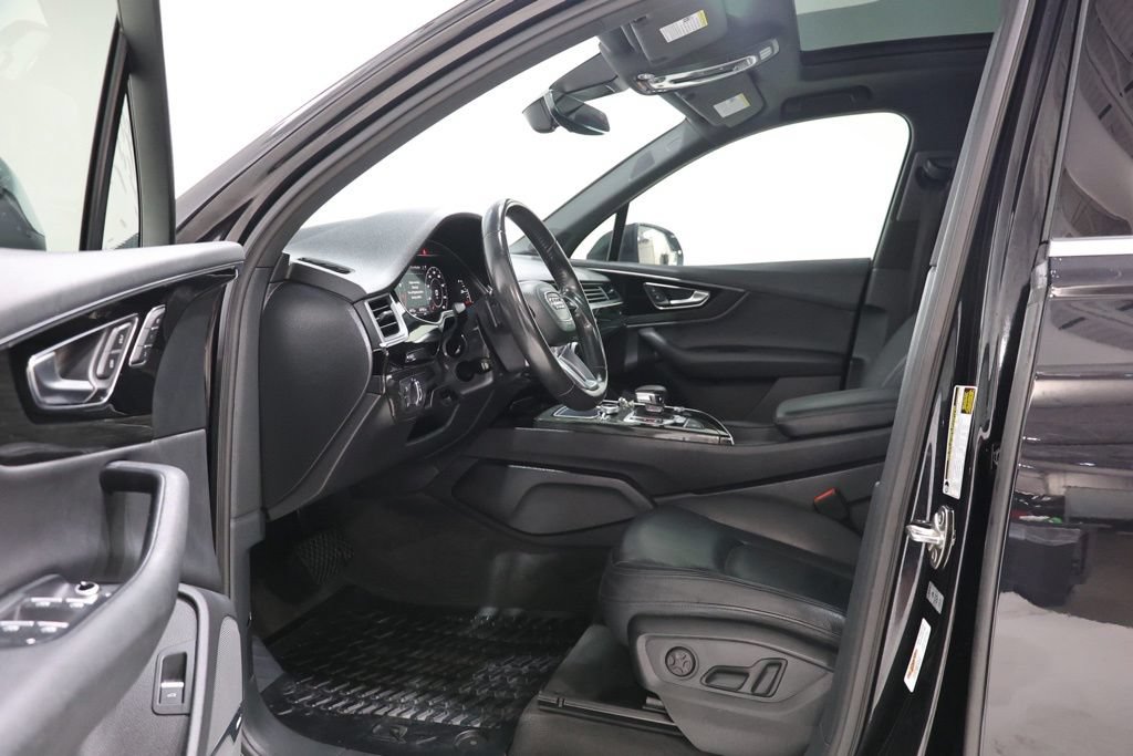 Used 2017 Audi Q7 2.0T Premium Plus w/ Premium Plus Package AWD/4WD image 18