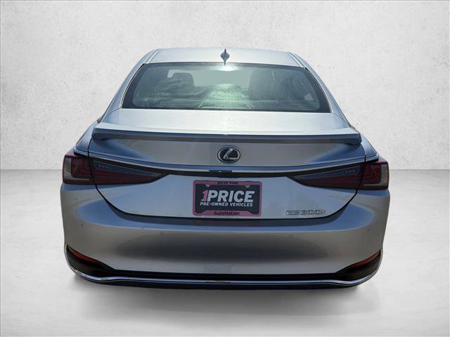 Used 2025 Lexus ES 300h w/ Premium Package image 6
