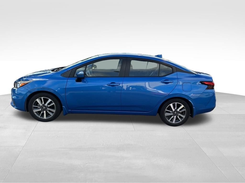 Used 2020 Nissan Versa SV FWD image 2