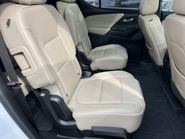 Used 2022 Chevrolet Traverse Premier image 25