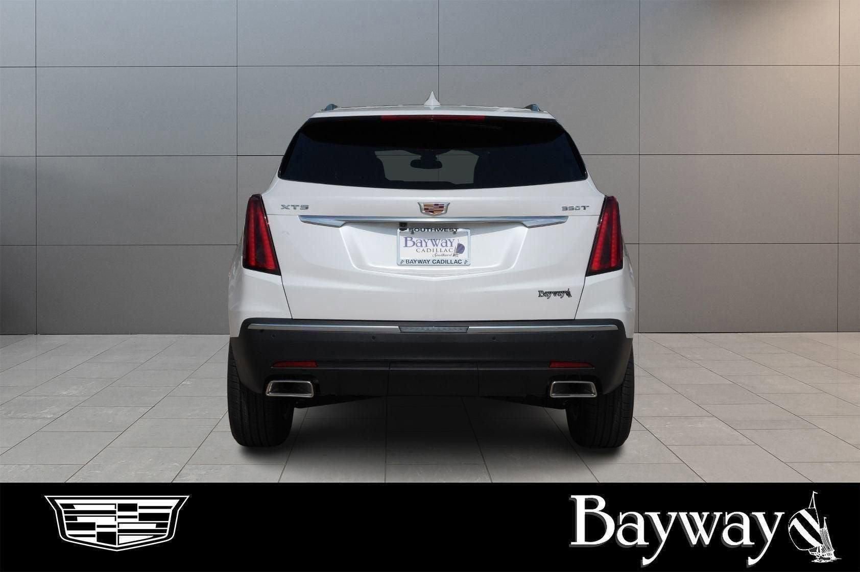 New 2026 Cadillac XT5 Luxury w/ LPO, Floor Liner Package image 45