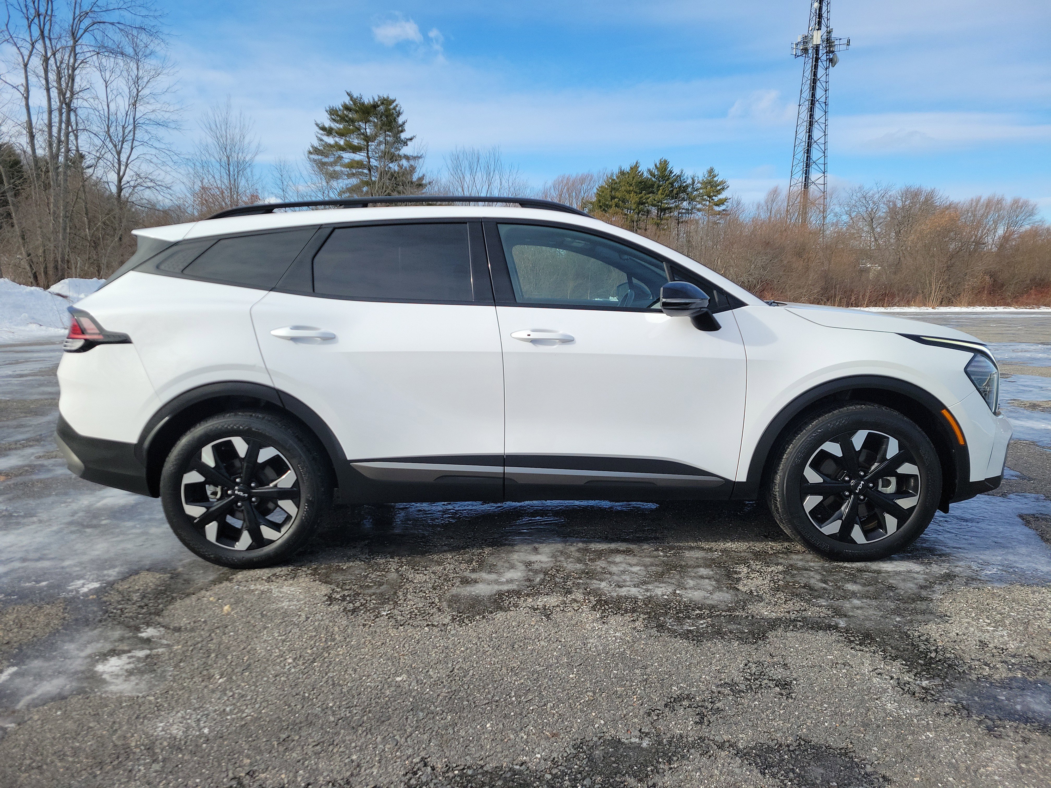 Used 2024 Kia Sportage X-Line w/ X-Line Premium Package image 4
