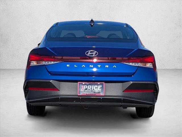 Used 2024 Hyundai Elantra SEL FWD image 7