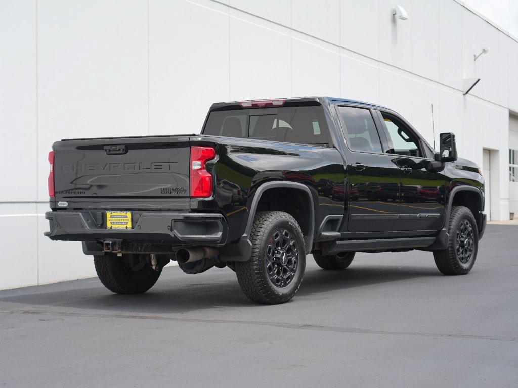 Certified 2024 Chevrolet Silverado 3500 High Country w/ High Country Premium Package AWD/4WD image 4