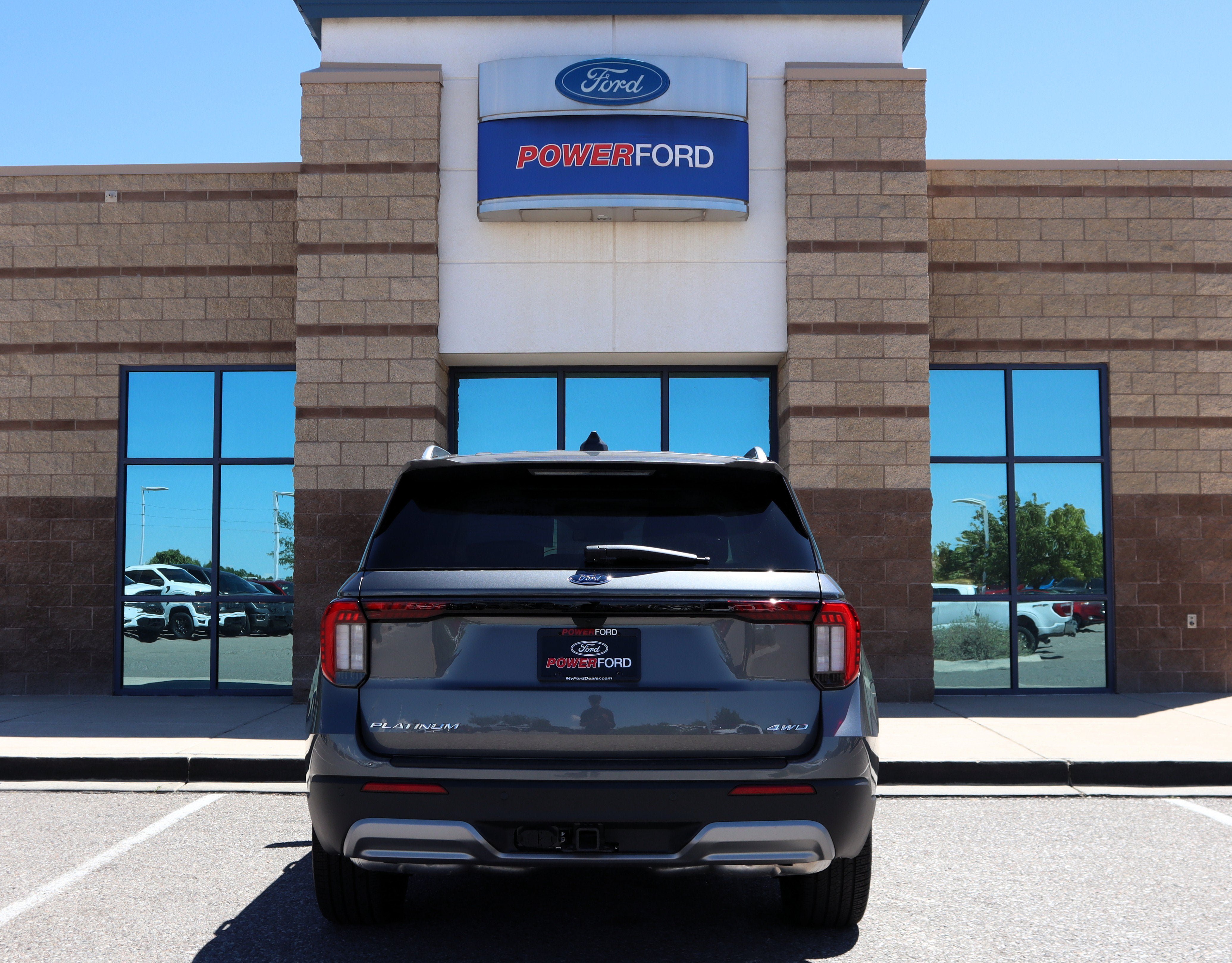 New 2026 Ford Explorer Platinum w/ LUX Leather Package AWD/4WD image 7