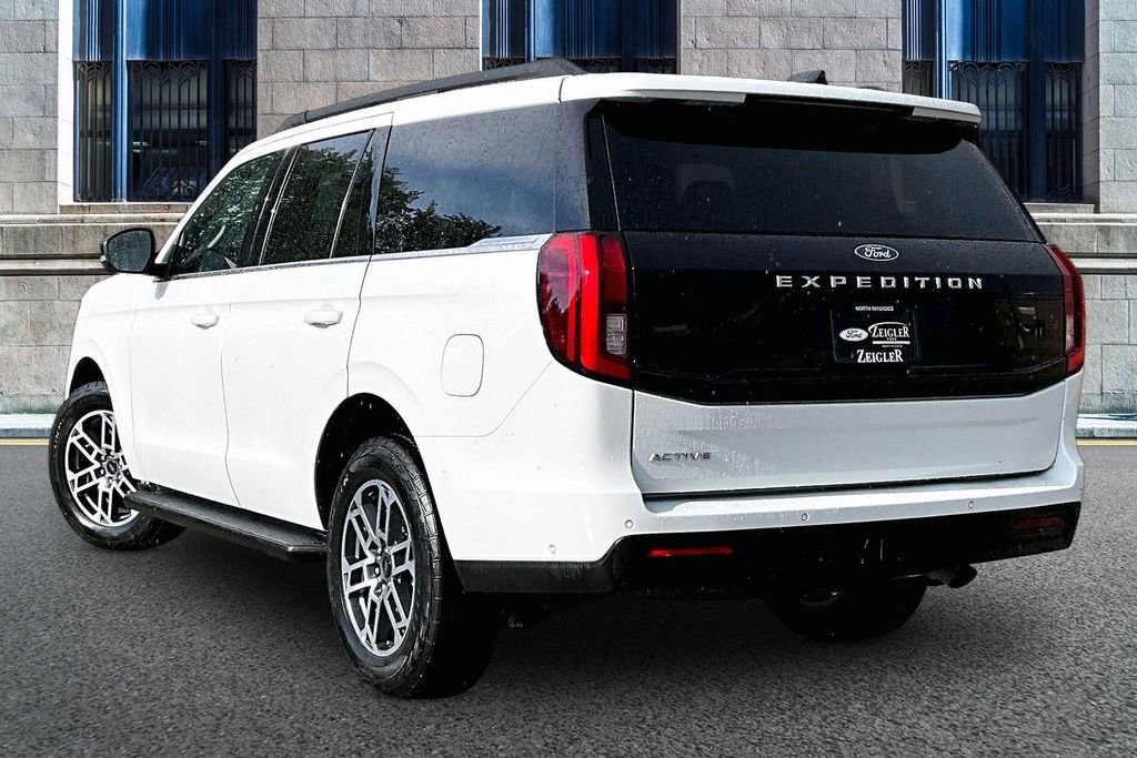 Used 2025 Ford Expedition Active AWD/4WD image 10