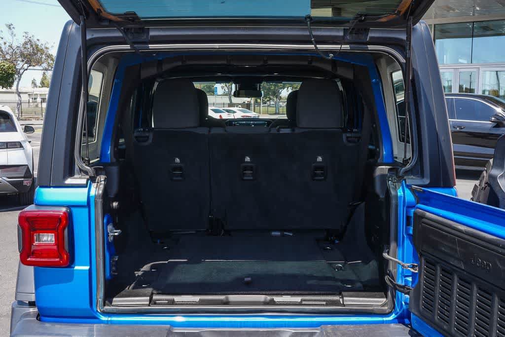 Used 2024 Jeep Wrangler Unlimited Rubicon AWD/4WD image 25