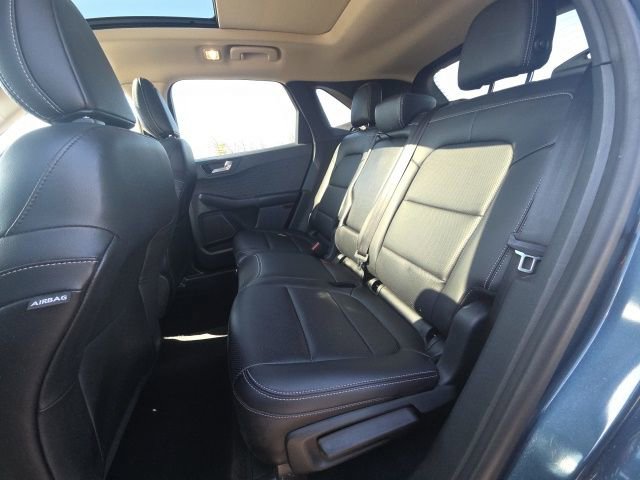 Used 2020 Ford Escape SE Sport image 18