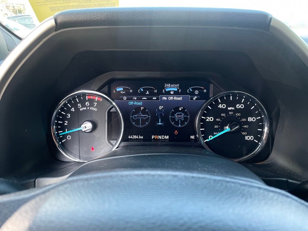 Used 2022 Ford F350 Lariat w/ Chrome Package image 16