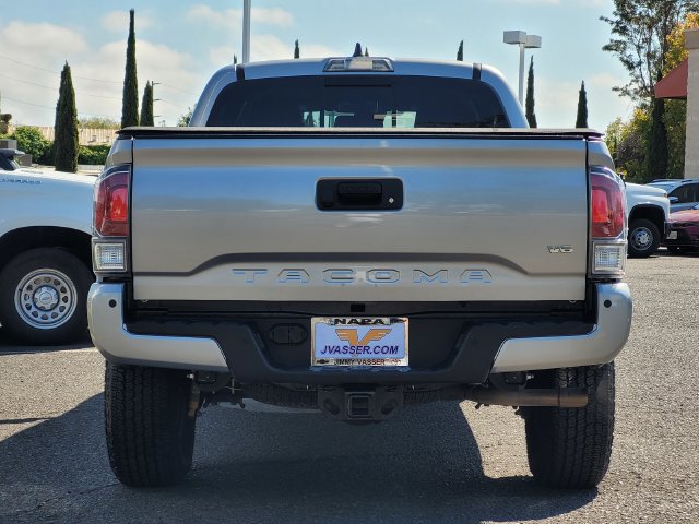 Certified 2021 Toyota Tacoma TRD Off-Road w/ Technology Package AWD/4WD image 7